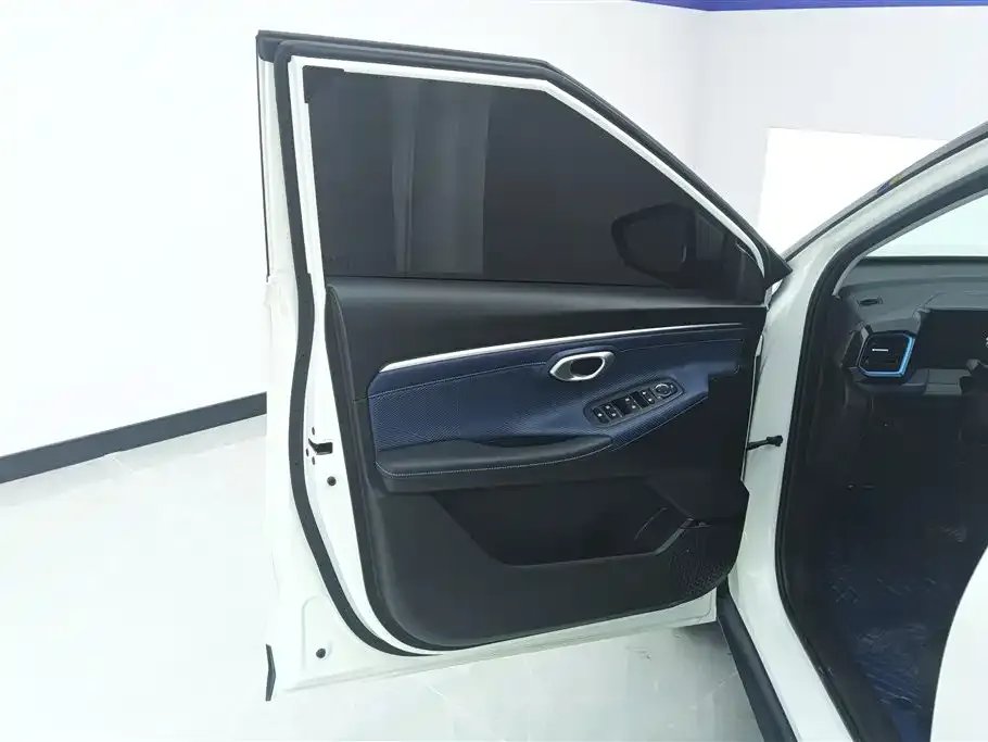 GAC Motor Trumpchi GS3 — фото 5