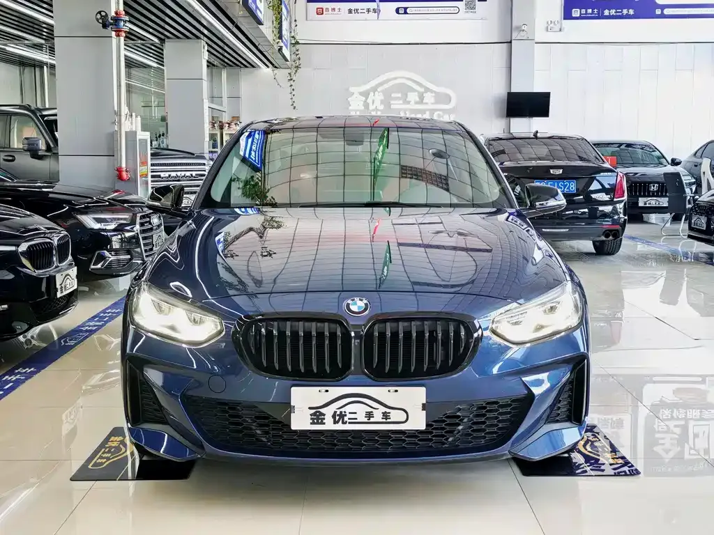 BMW 1 Series 2021 из CN, фото 7