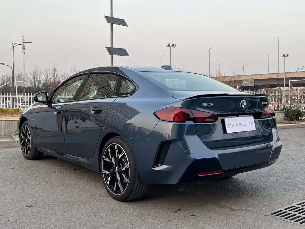 BMW 2 Series 2025 из CN, фото 2