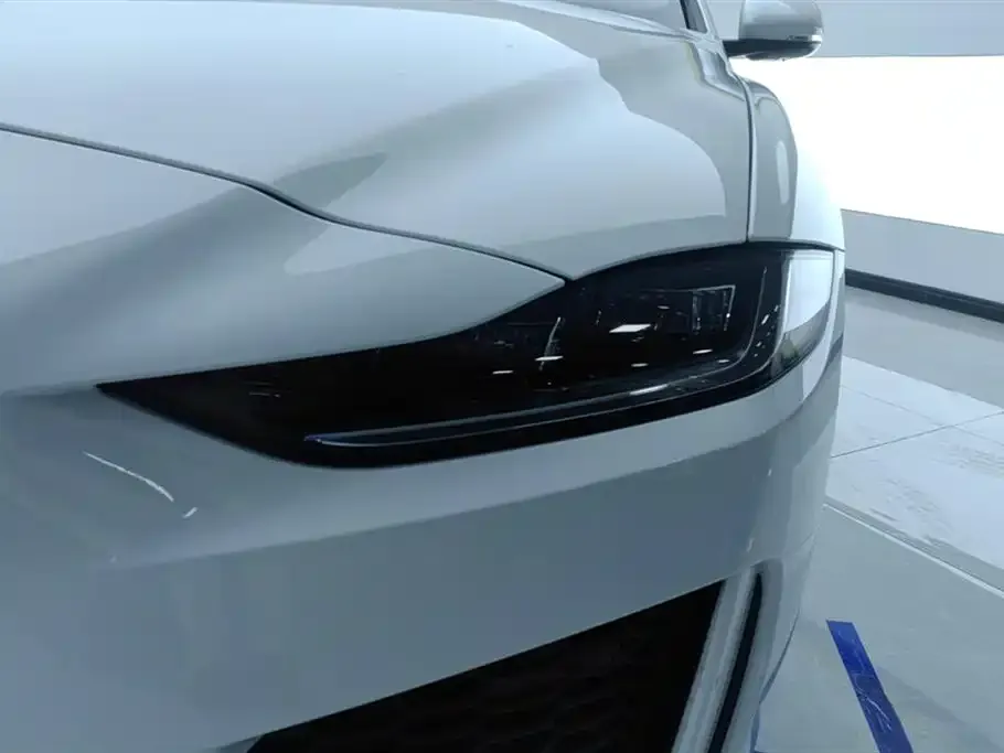 Jaguar XEL — фото 2