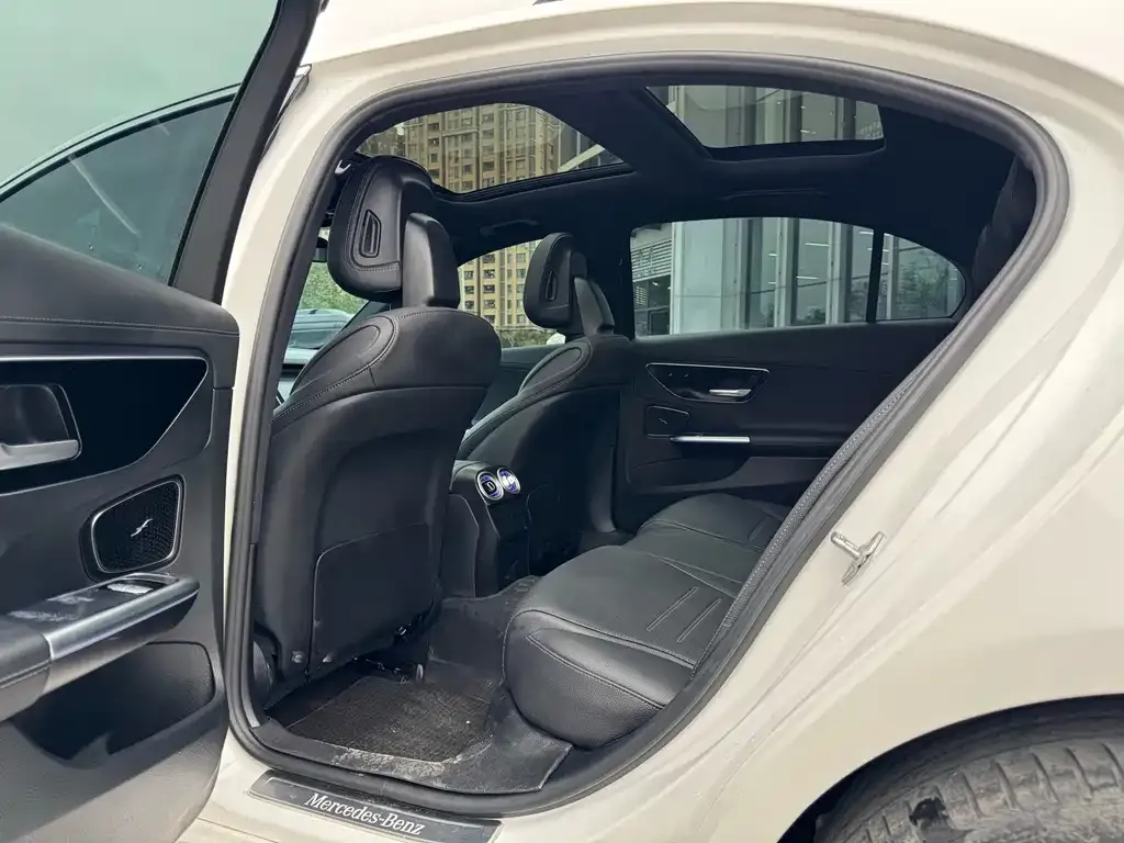 Mercedes-Benz C-Class 2023 из CN, фото 3