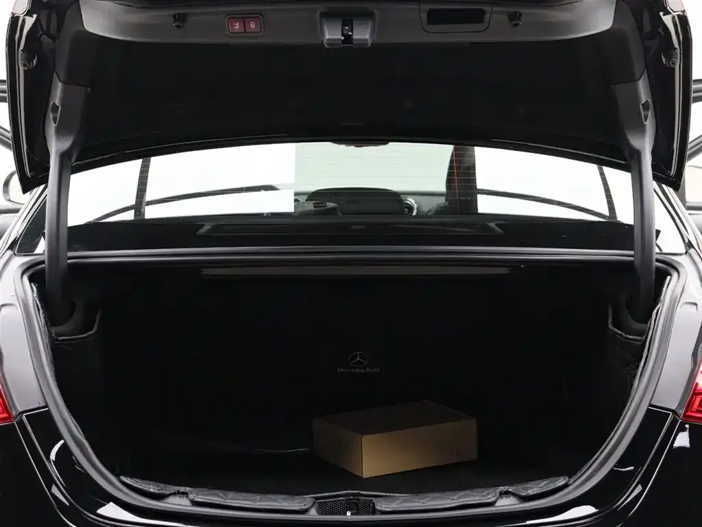 Mercedes-Benz C-Class 2024 из CN, фото 3