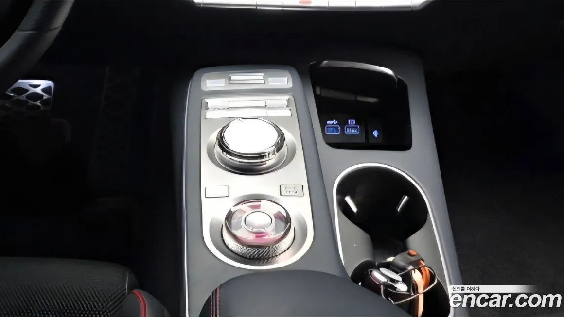 Genesis GV70 2023 из KR, фото 8