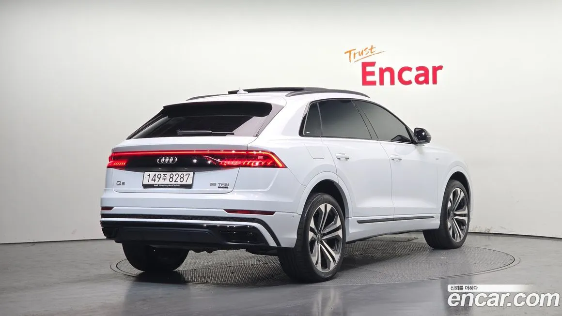 Audi Q8 2023 из KR, фото 2