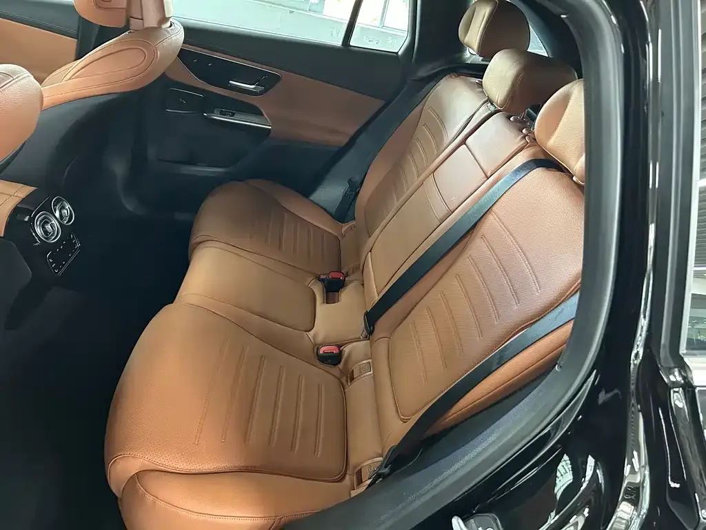 Mercedes-Benz GLC 2024 из CN, фото 2