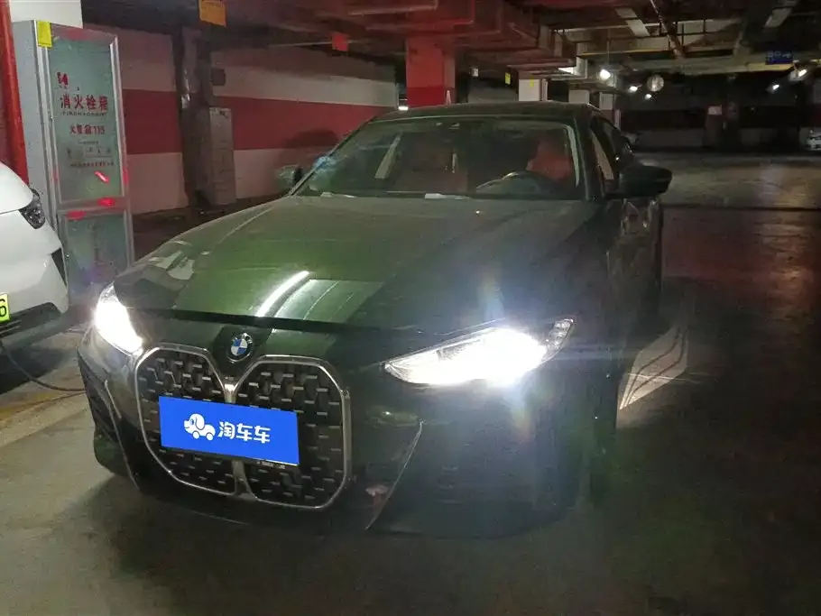 BMW 4 Series 2023 из CN, фото 1