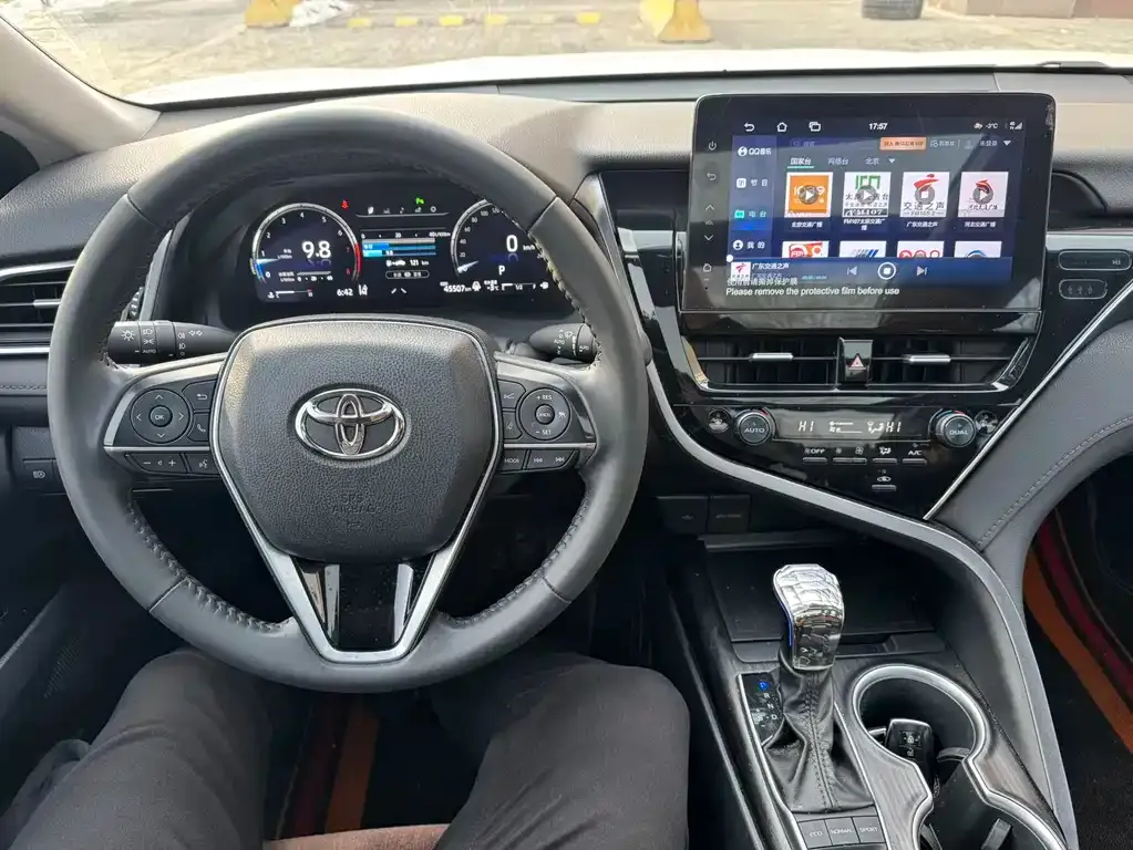 Toyota Camry 2024 из CN, фото 2