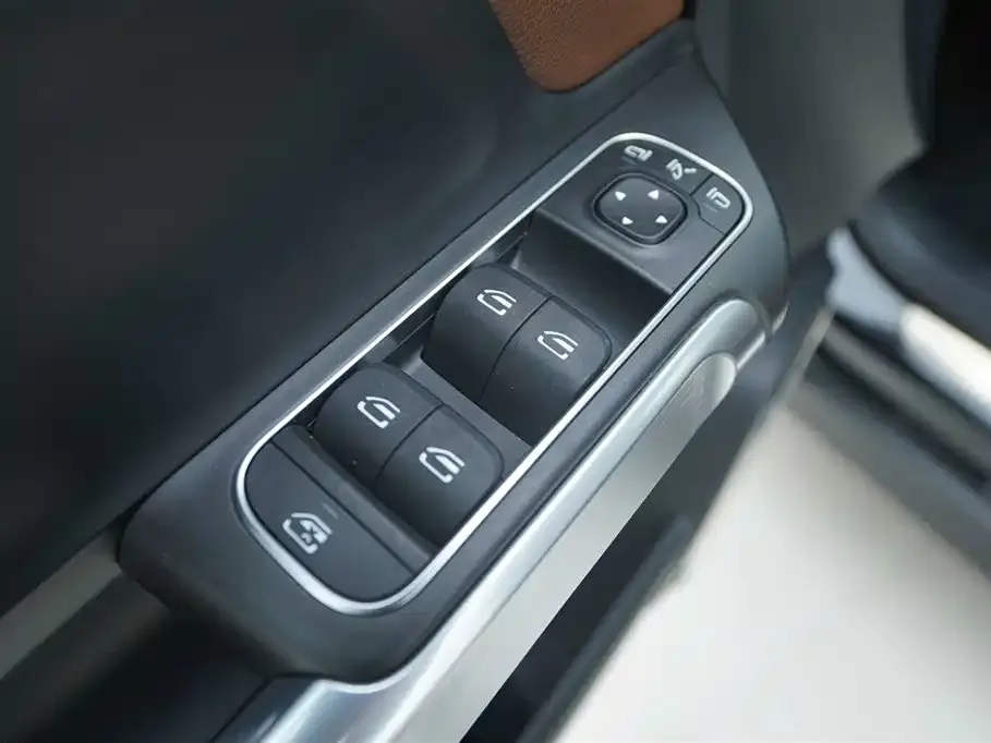 Mercedes-Benz GLB 2021 из CN, фото 2