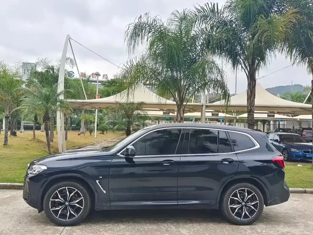 BMW X3 — фото 9
