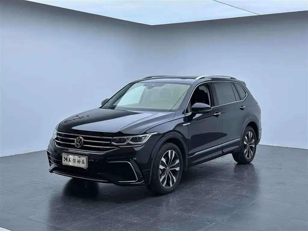 Volkswagen Tiguan L 2023 из CN, фото 2