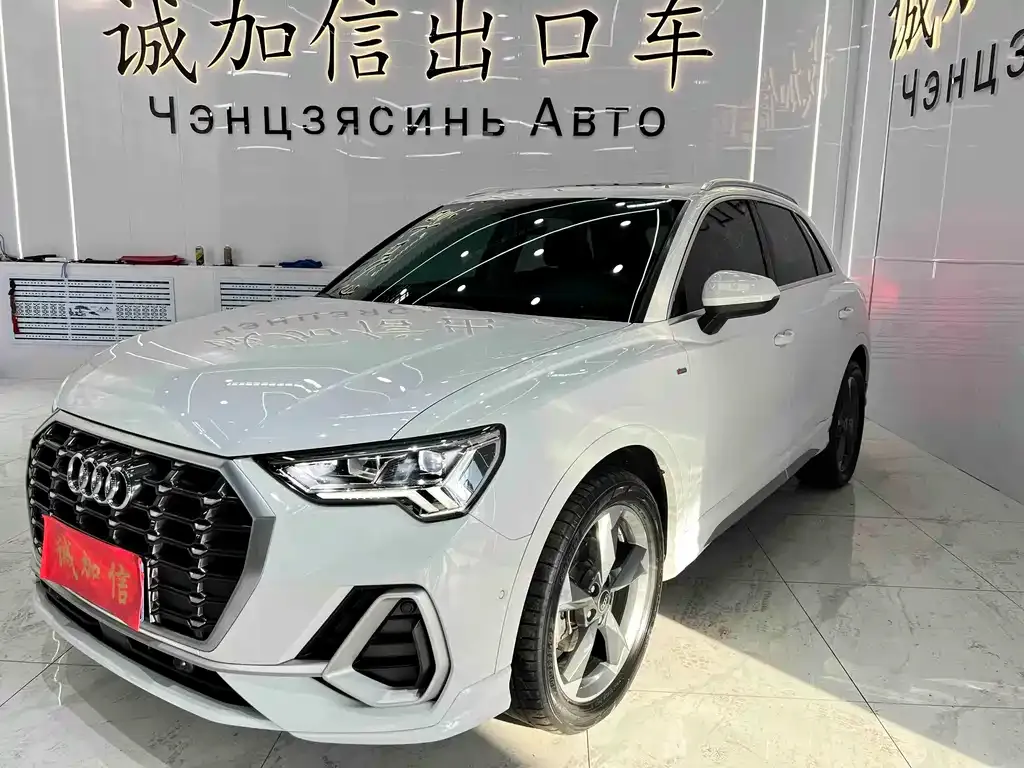 Audi Q3 2023 из CN, фото 1
