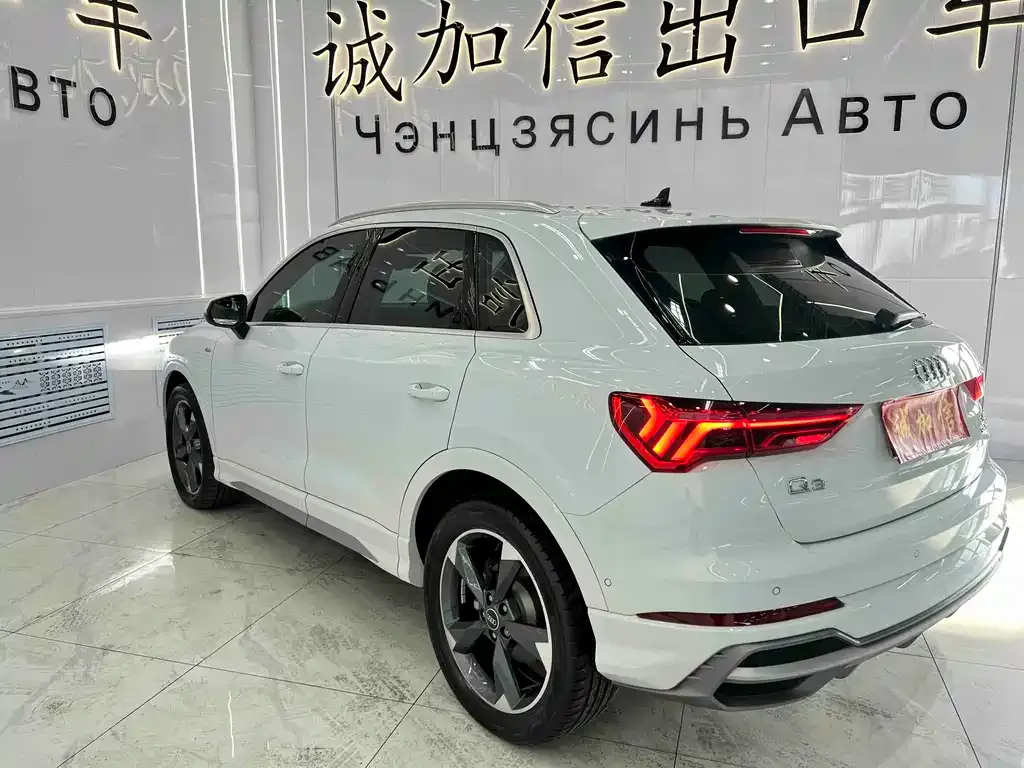 Audi Q3 2023 из CN, фото 7