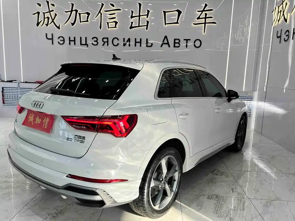 Audi Q3 2023 из CN, фото 6