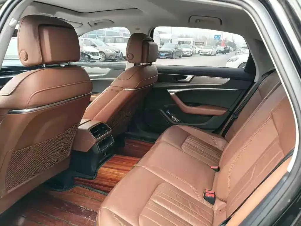 Audi A6L 2021 из CN, фото 3