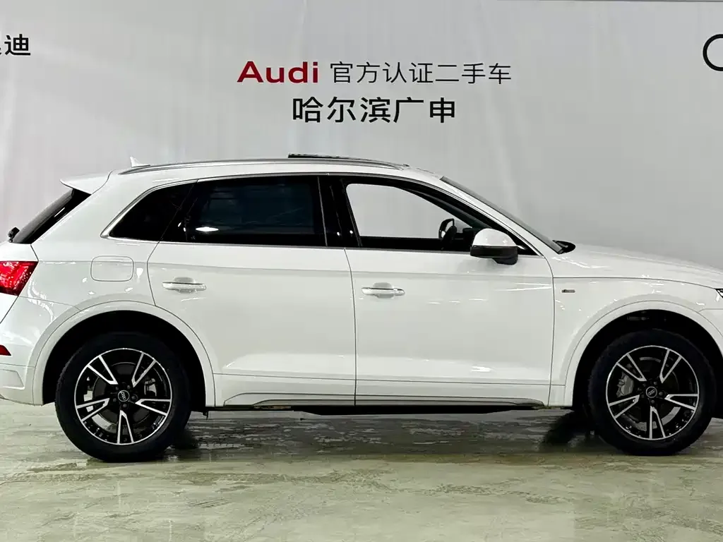 Audi Q5L — фото 3