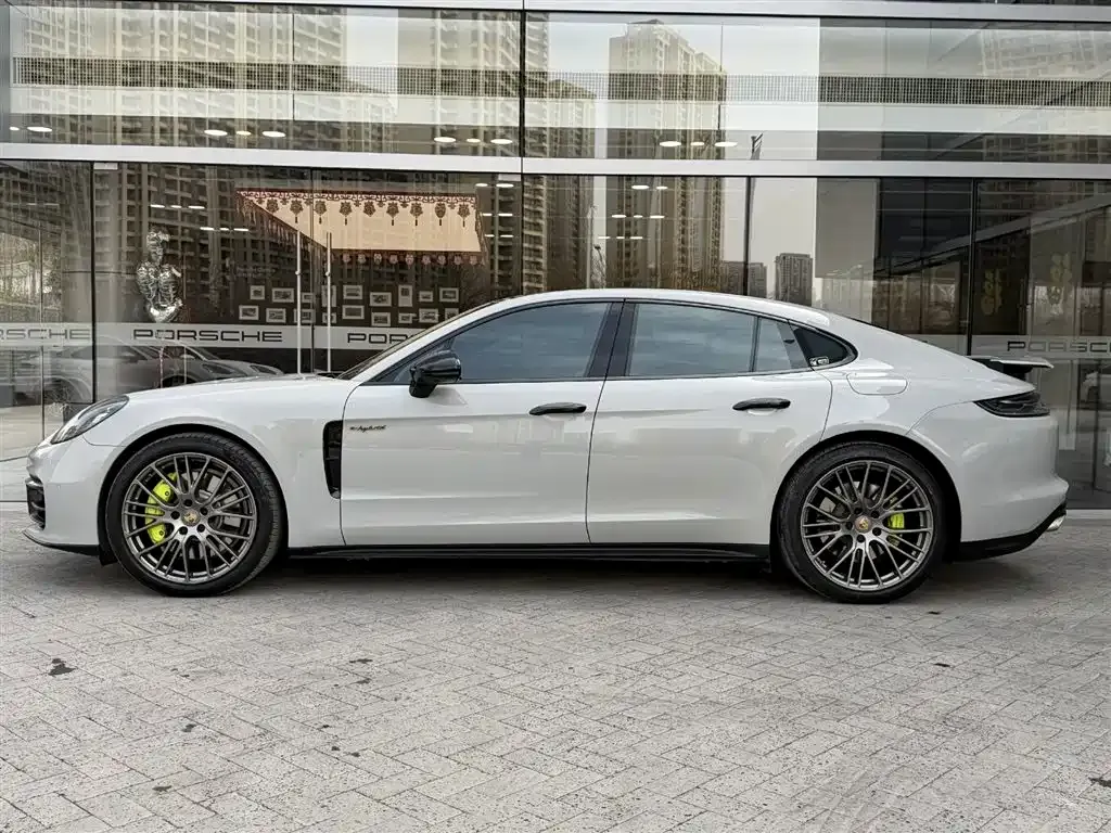 Porsche Panamera Hybrid 2023 из CN, фото 7