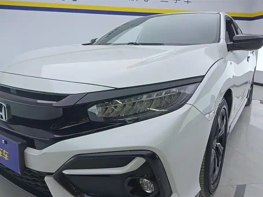 Honda Civic — фото 8