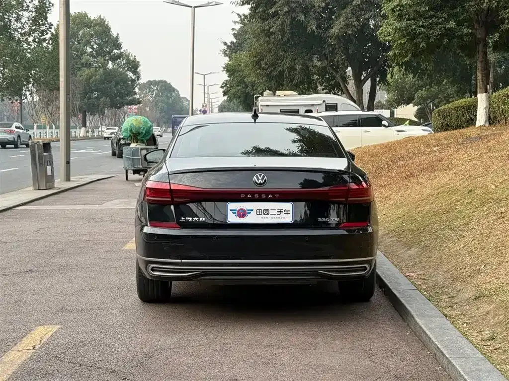 Volkswagen Passat 2023 из CN, фото 9