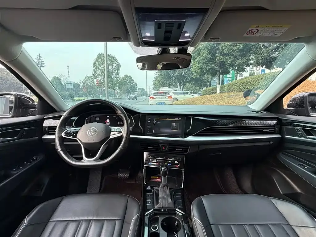 Volkswagen Passat 2023 из CN, фото 4