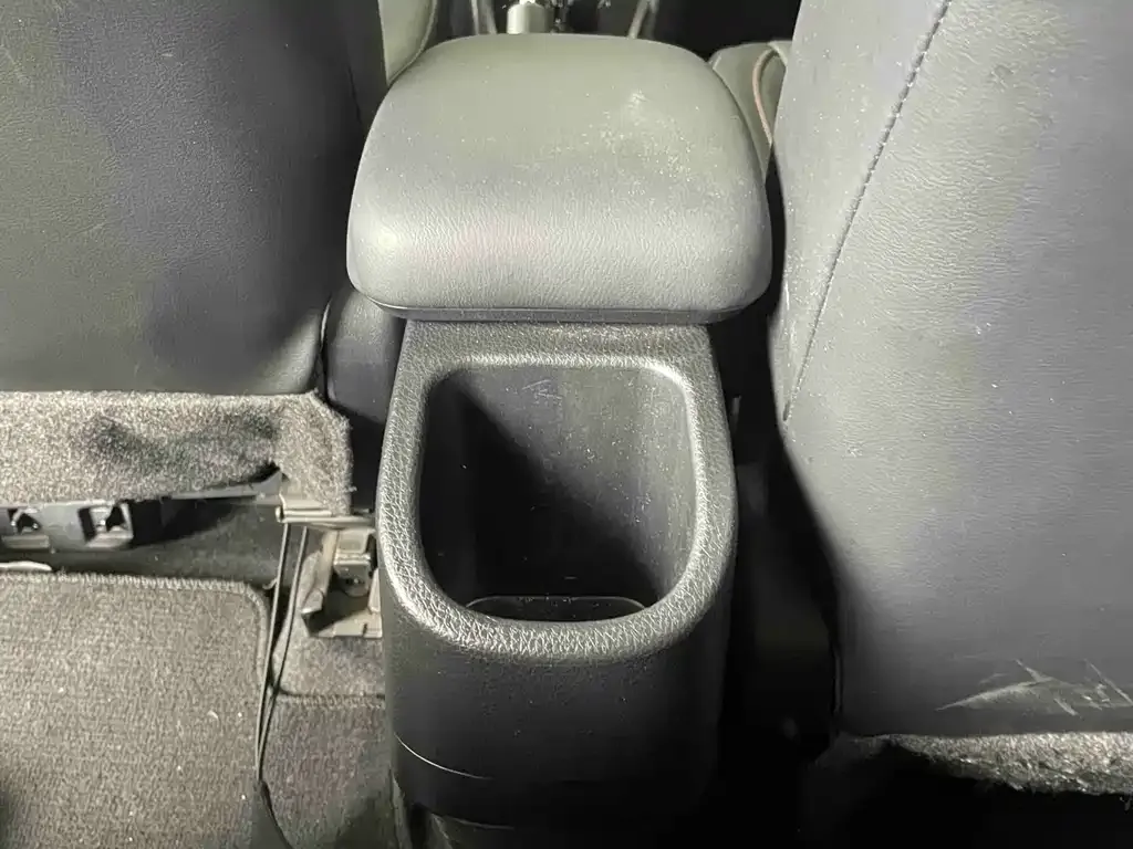 Toyota Yaris L 2021 из CN, фото 8