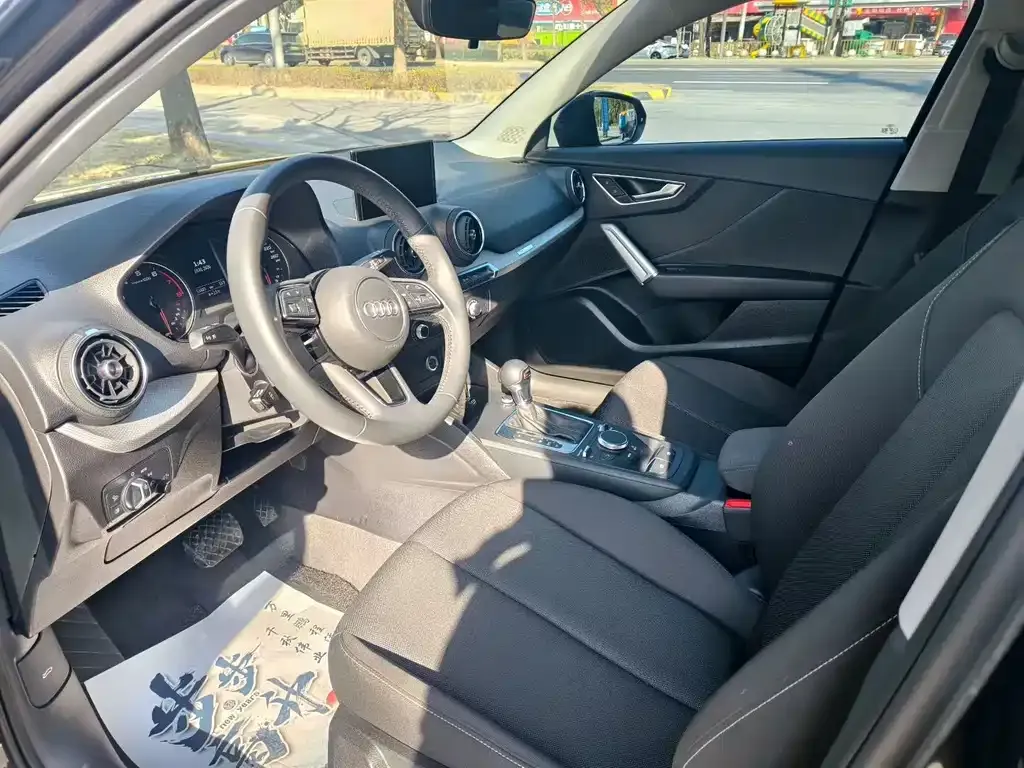 Audi Q2L 2021 из CN, фото 4