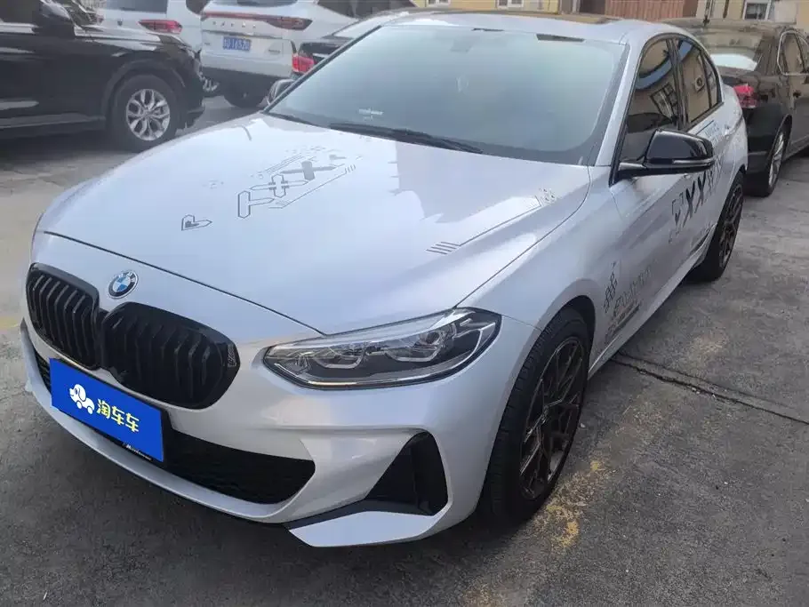 BMW 1 Series 2021 из CN, фото 1