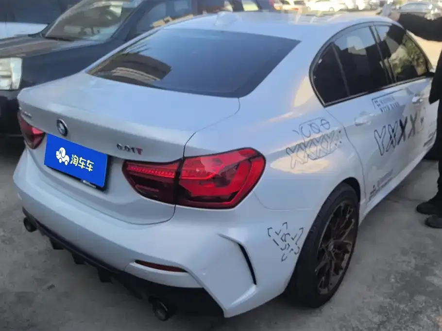 BMW 1 Series 2021 из CN, фото 8