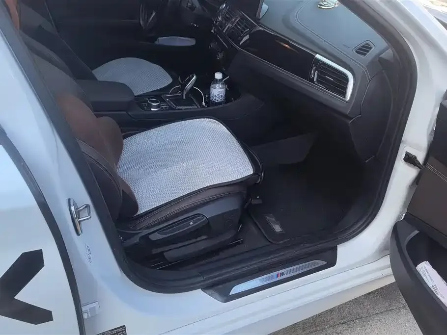 BMW 1 Series 2021 из CN, фото 5