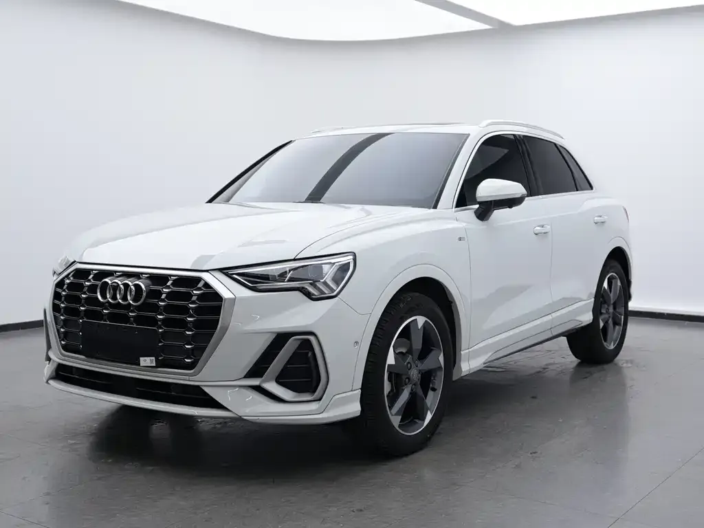 Audi Q3 2021 из CN, фото 1