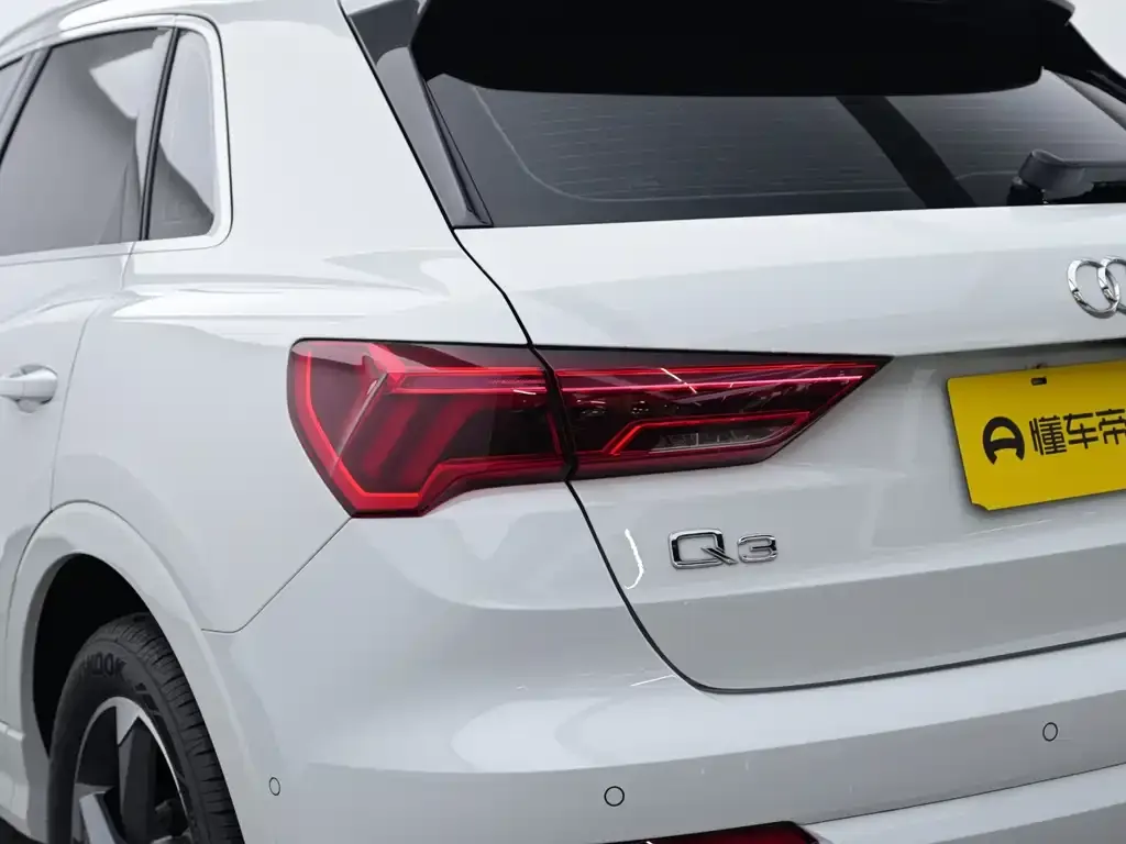 Audi Q3 2021 из CN, фото 4