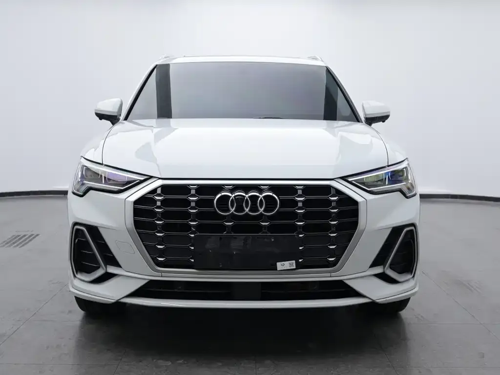 Audi Q3 2021 из CN, фото 7