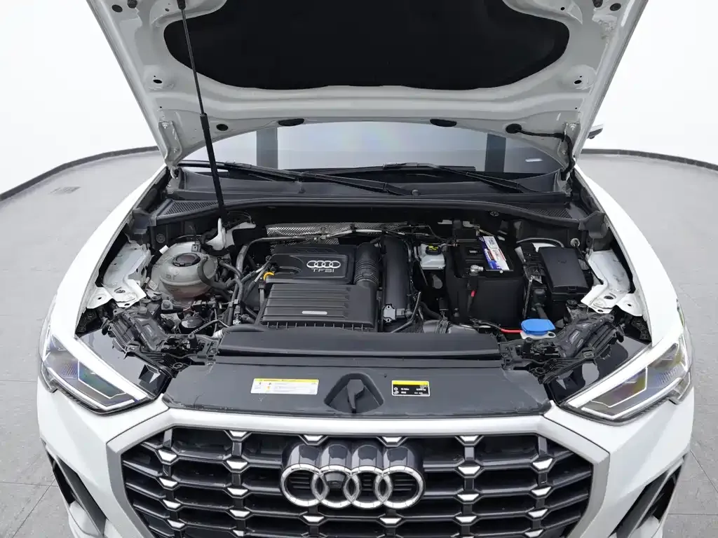 Audi Q3 2021 из CN, фото 10