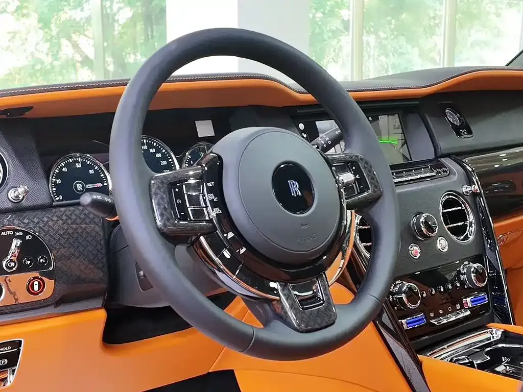 Rolls-Royce Cullinan 2024 из CN, фото 2