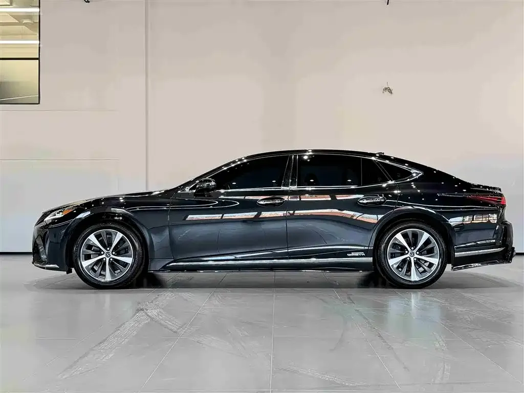 Lexus LS 2023 из CN, фото 5