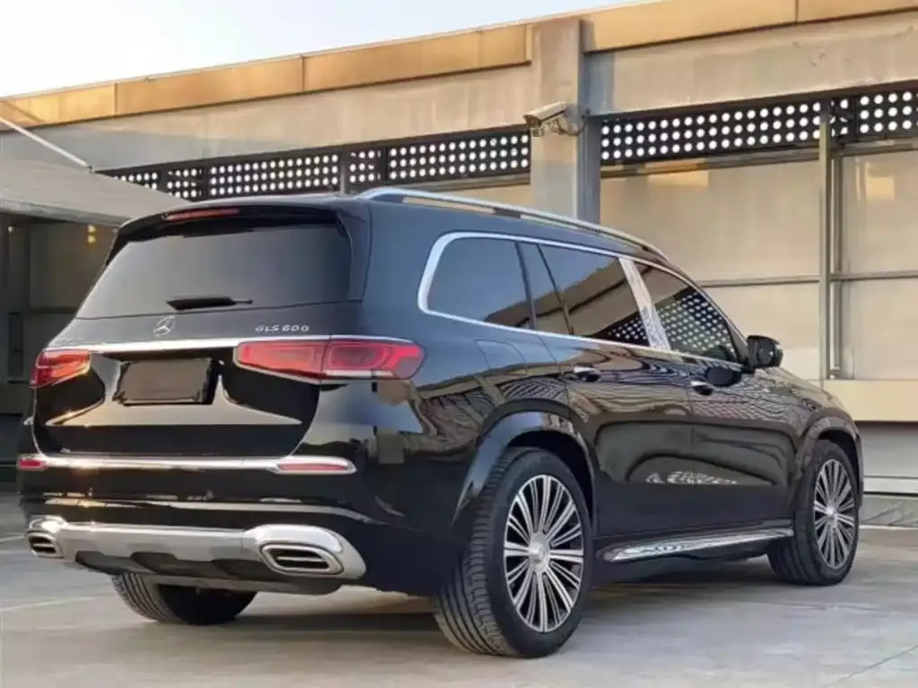 Mercedes-Benz GLS — фото 6