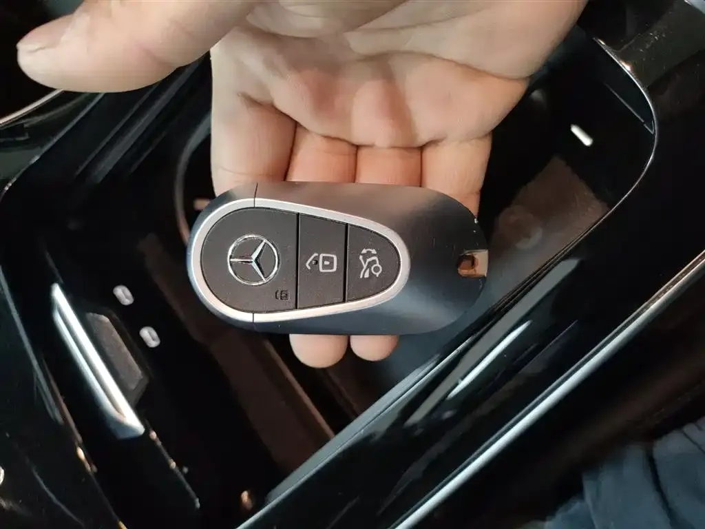 Mercedes-Benz C-Class 2023 из CN, фото 4