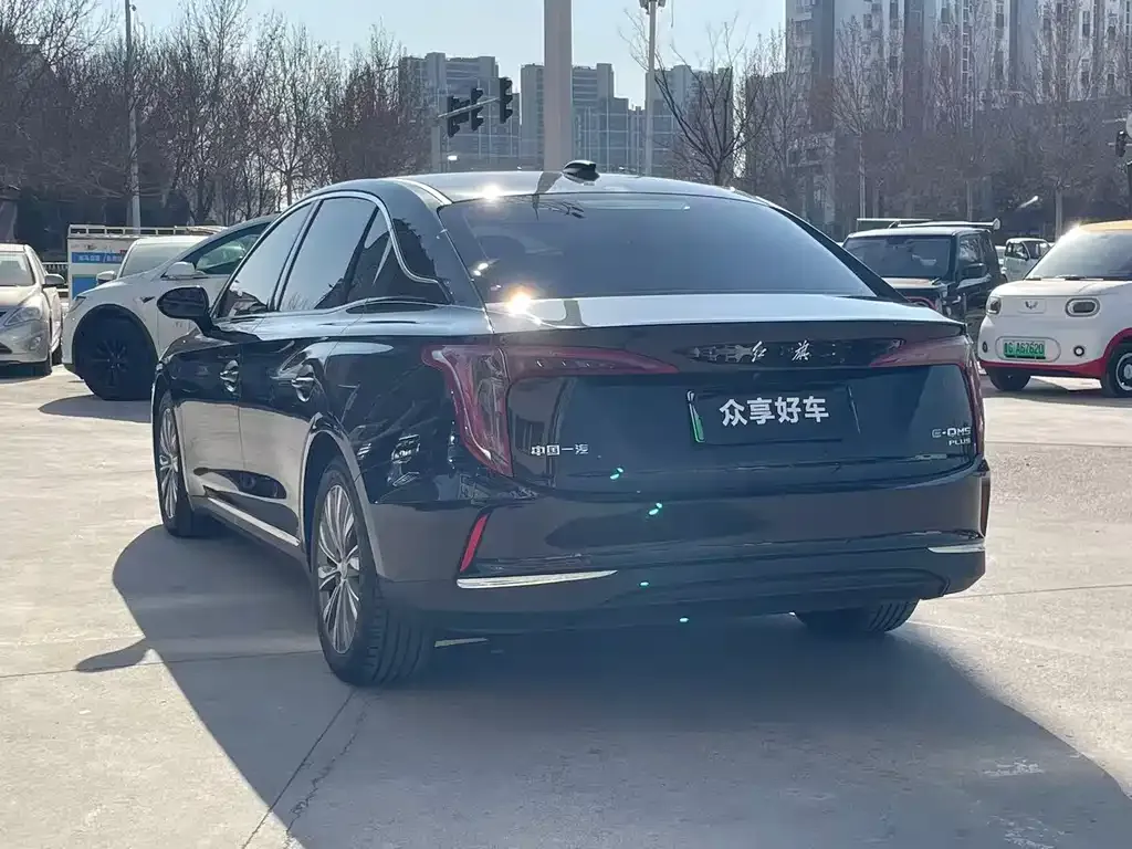 Hongqi E-QM5 — фото 6