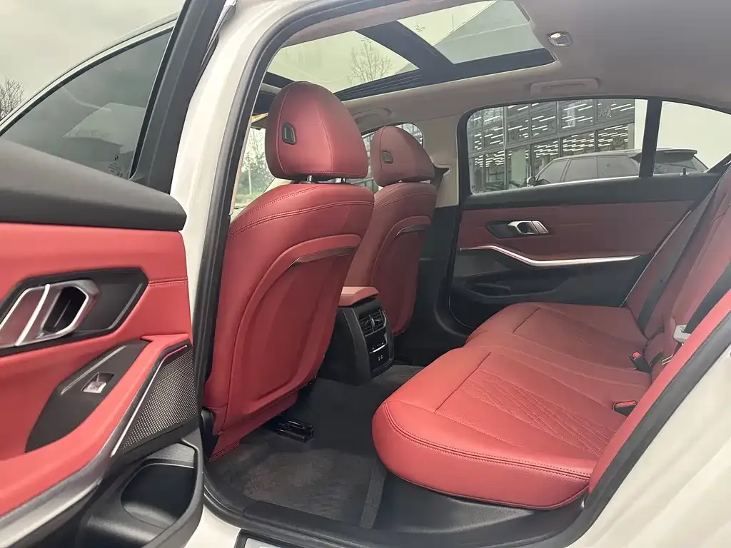 BMW 3 Series 2025 из CN, фото 10