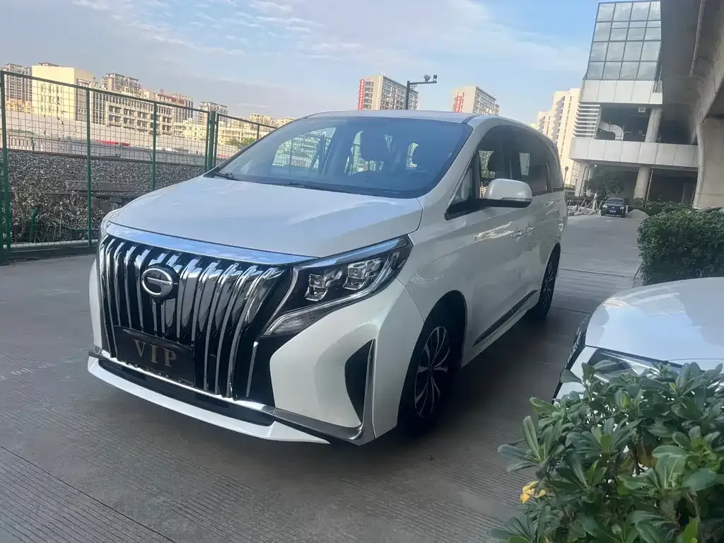 GAC Motor Trumpchi M8 — фото 1