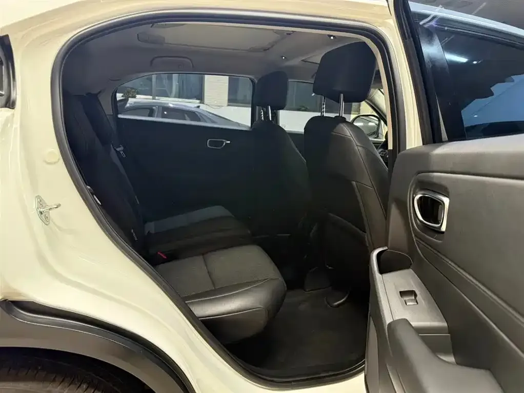 Honda Vezel 2023 из CN, фото 3