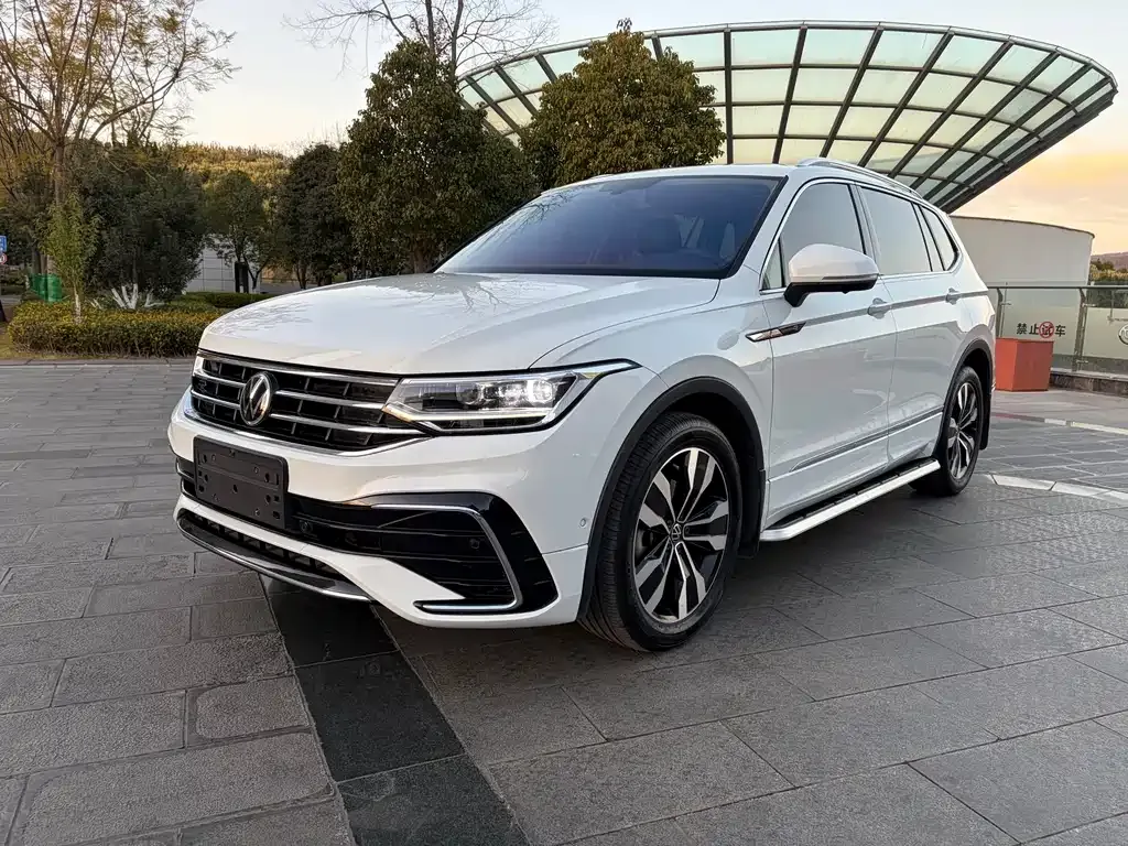 Volkswagen Tiguan L 2024 из CN, фото 1