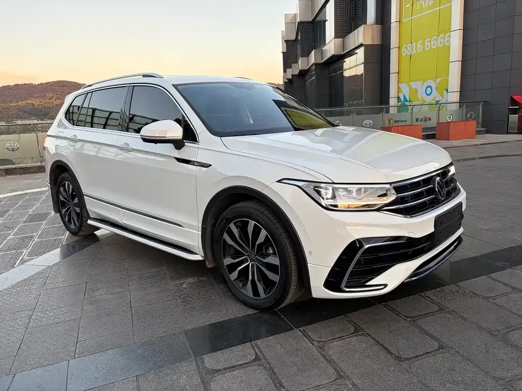 Volkswagen Tiguan L 2024 из CN, фото 7