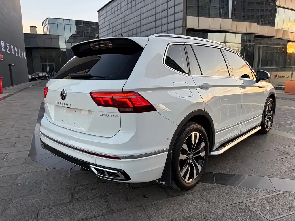 Volkswagen Tiguan L 2024 из CN, фото 5