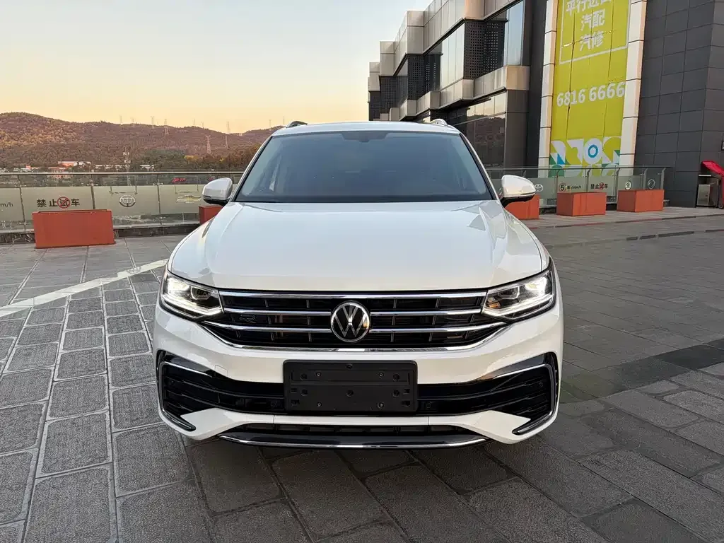 Volkswagen Tiguan L 2024 из CN, фото 8