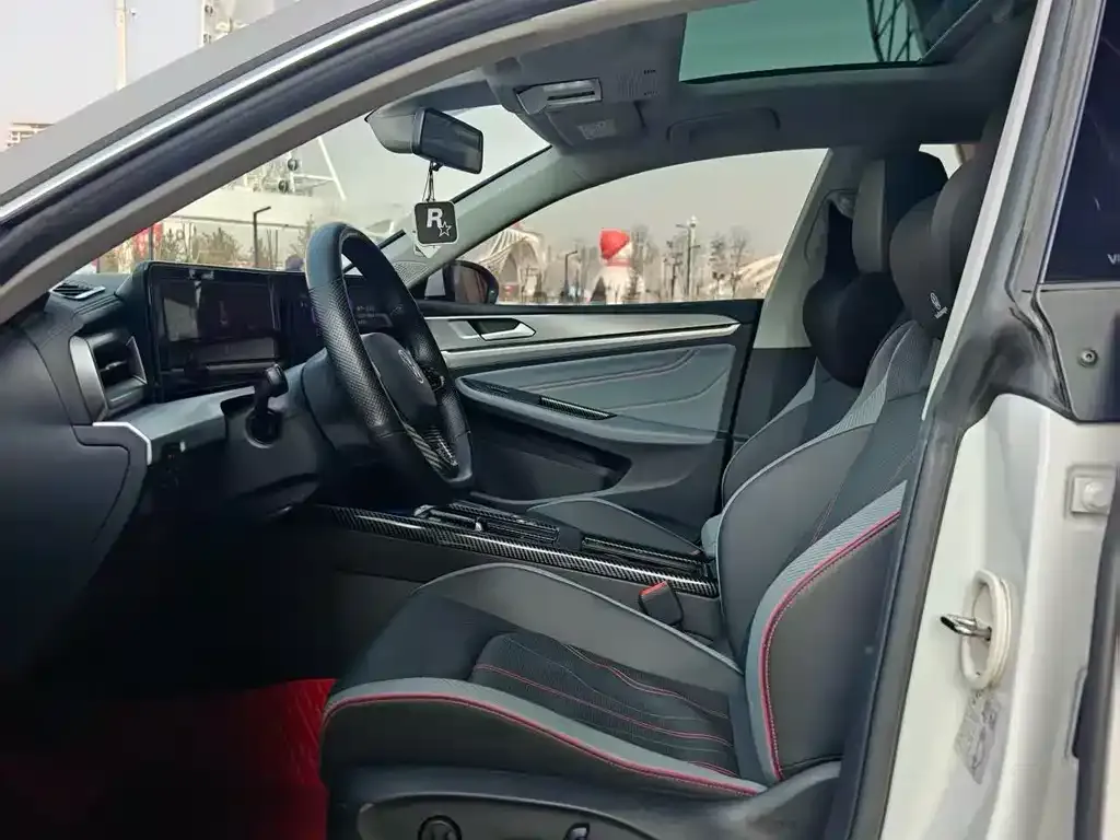 Volkswagen Lamando 2023 из CN, фото 6