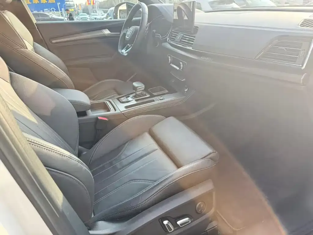 Audi Q5L 2024 из CN, фото 3