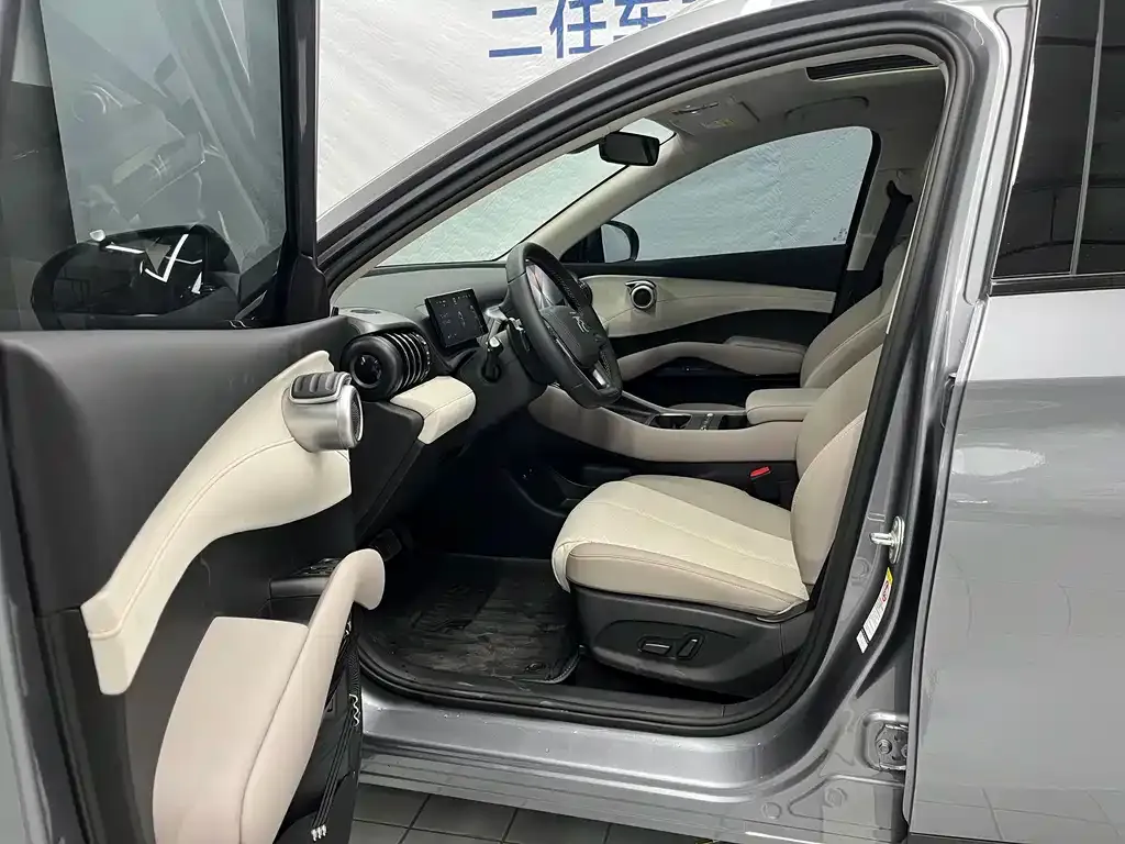 BYD Yuan Plus 2025 из CN, фото 2