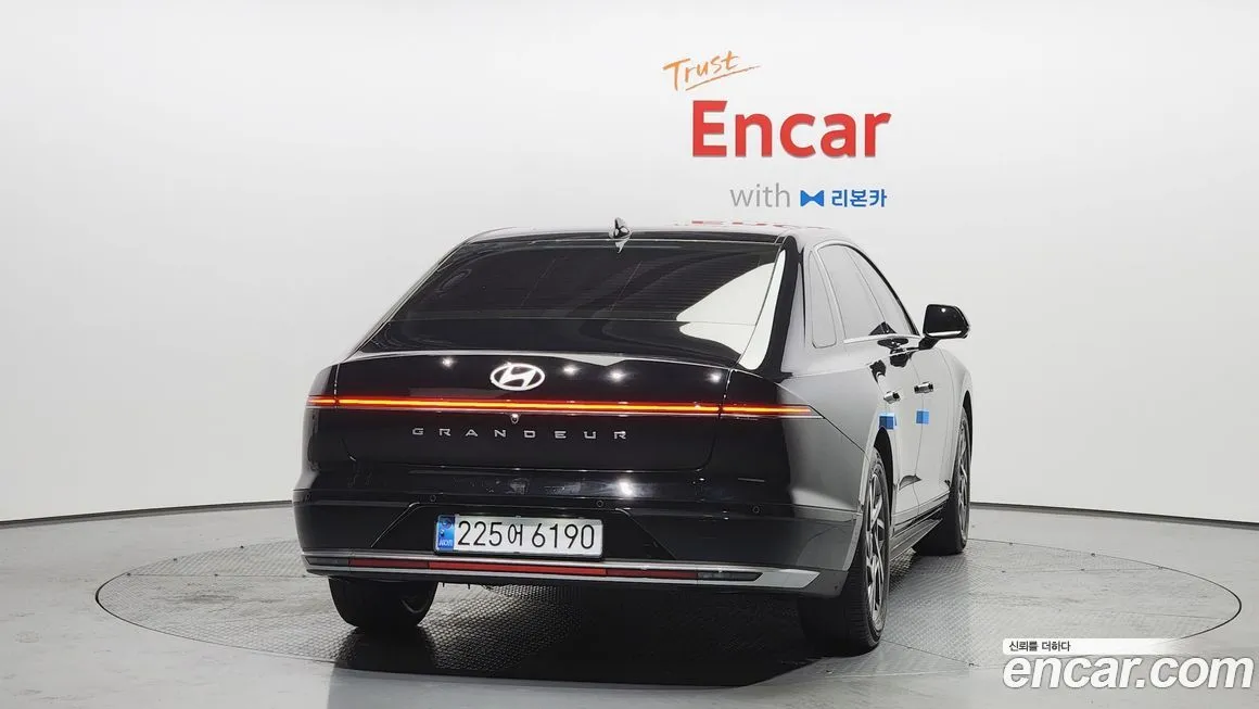 Hyundai Grandeur 2023 из KR, фото 3