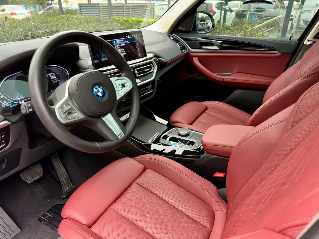 BMW iX3 2025 из CN, фото 3