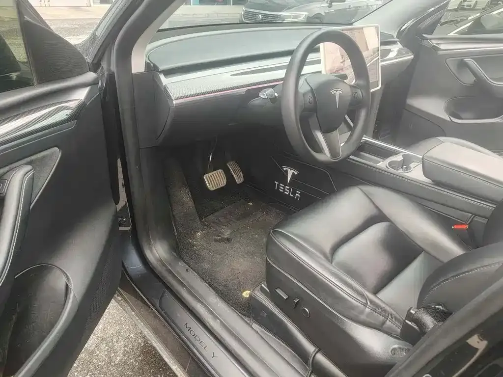 Tesla Model Y 2024 из CN, фото 6